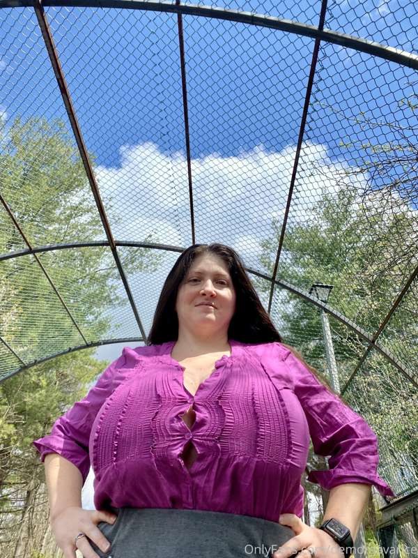 Edit: fixed! Not sure what happened there. 

This shirt gapp.. 1