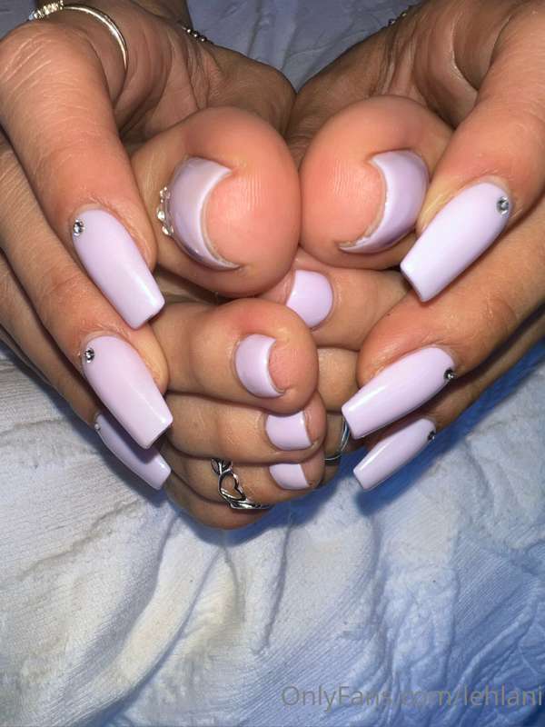 Flash on 😜 so clear, see how I’d squish u between my toes 🙈 8