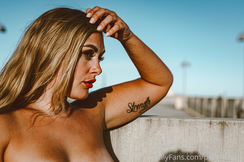 On the lookout for my next orgasm ??? 1