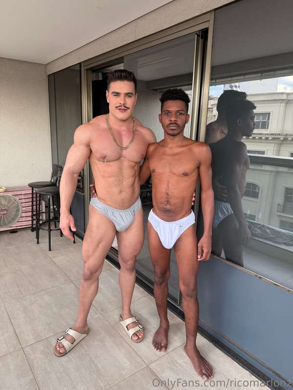 Full Video - Rico M e John Black XXLhttps://onlyfans.com/fam.. 11