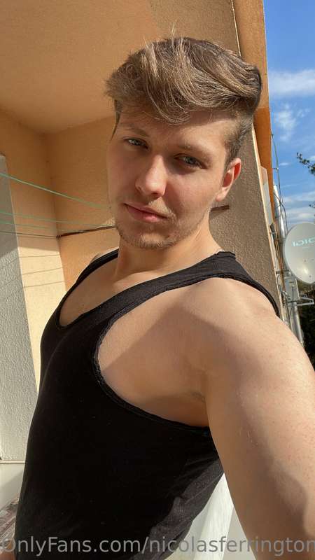 Can I be your BF? 😜 
Visit me for all the full lenght raunch..