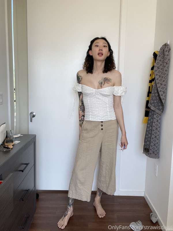 In a rare turn of events, it seems like all my clothes are o.. 2
