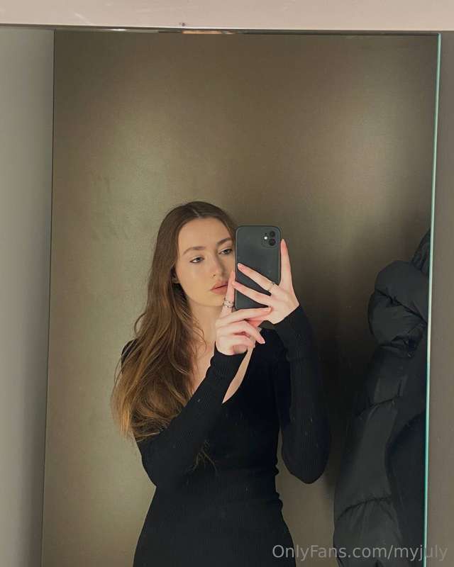 🥰😋