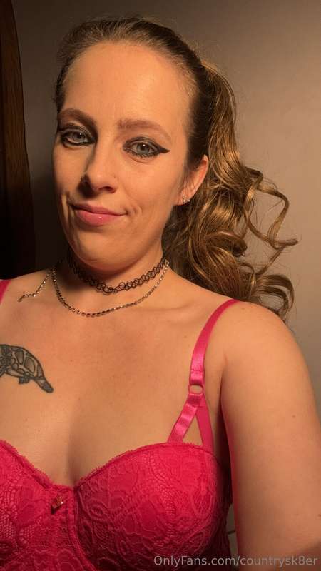 Tip 25 on this post and book u a 35 min sexting session this..