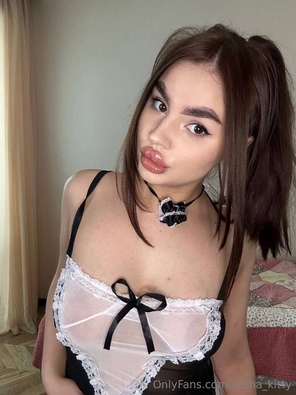 🔥 @gabbyboommm IS WET RIGHT NOW💦💦💦
🤤 She loves getting her j..