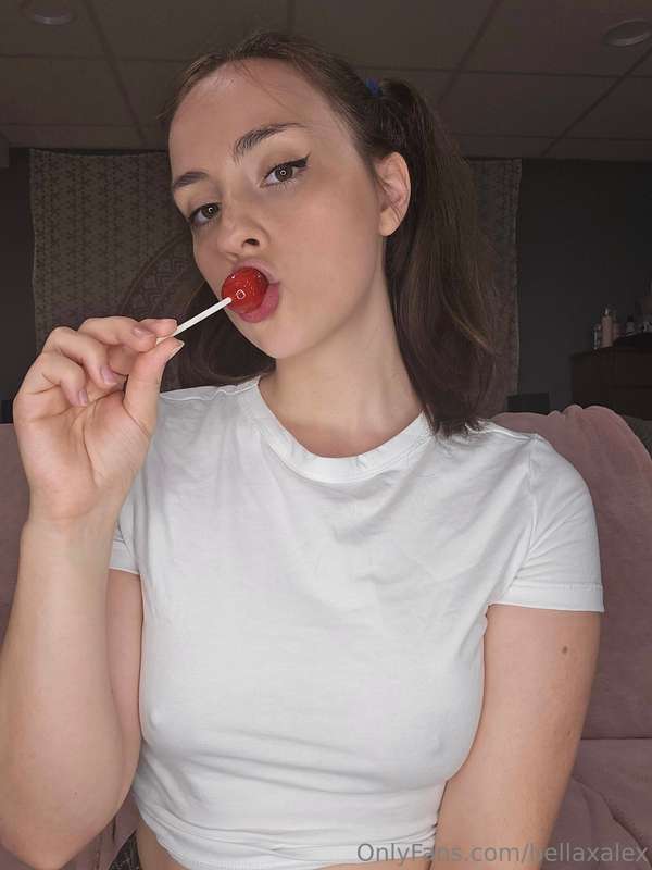Some pics I got when we filmed our last vid 😋 3