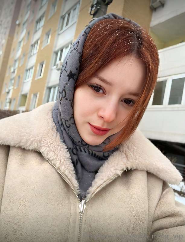 ❄️ How would I keep warm on this cold day? ☕🕯️It's freezing ..