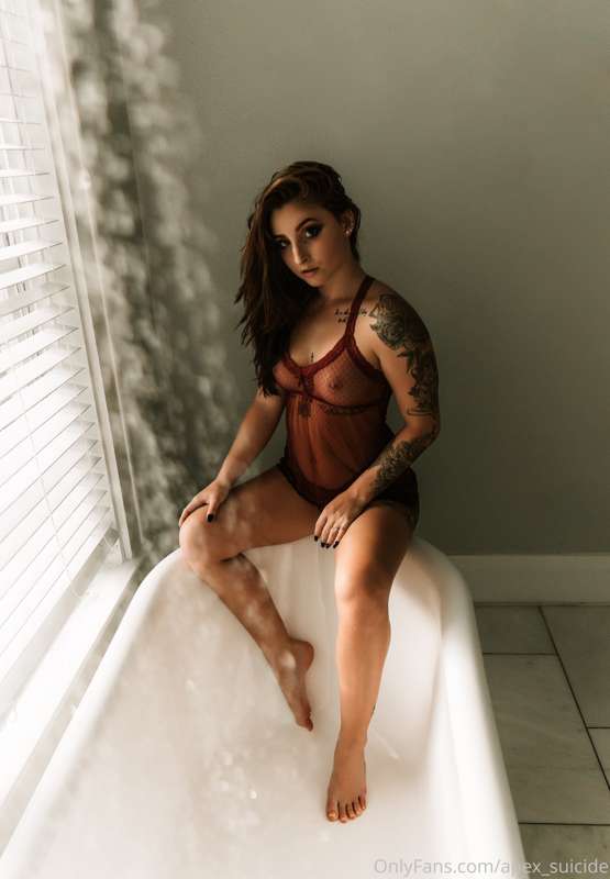 Who’s ready to see me get nude 29