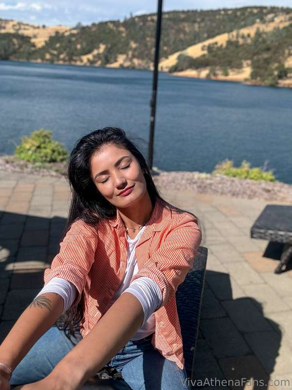 i felt like i was in a reality tv show set 😍🧡 1