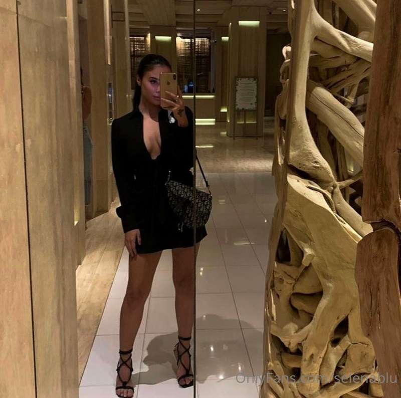 Yayyyy for food nights! What’s your favorite food to eat?❤️❤..