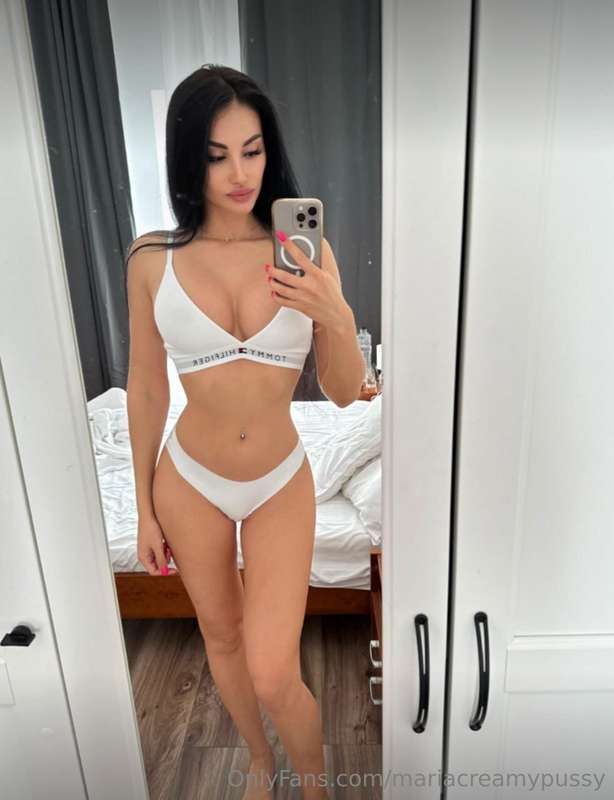 Mariaurlover - Onlyfans - 12 Sep, 2024