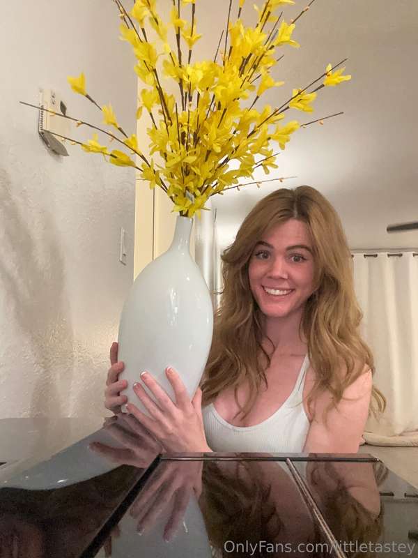 I got a new vase and added some bright yellow to my house! I..