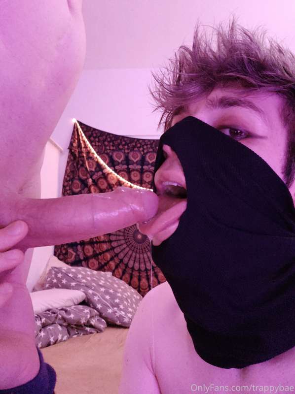 A very kind Fan requested a Blowjob picture set! Here are ju.. 3