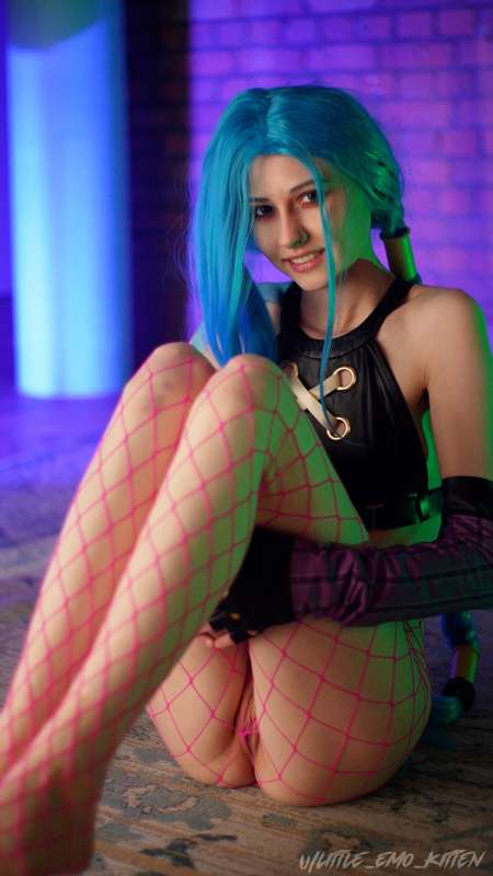 Do you like fishnets? 2