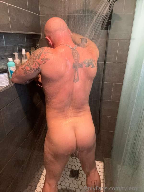 Just testing out the water...💦 Might need some help... 😈 3