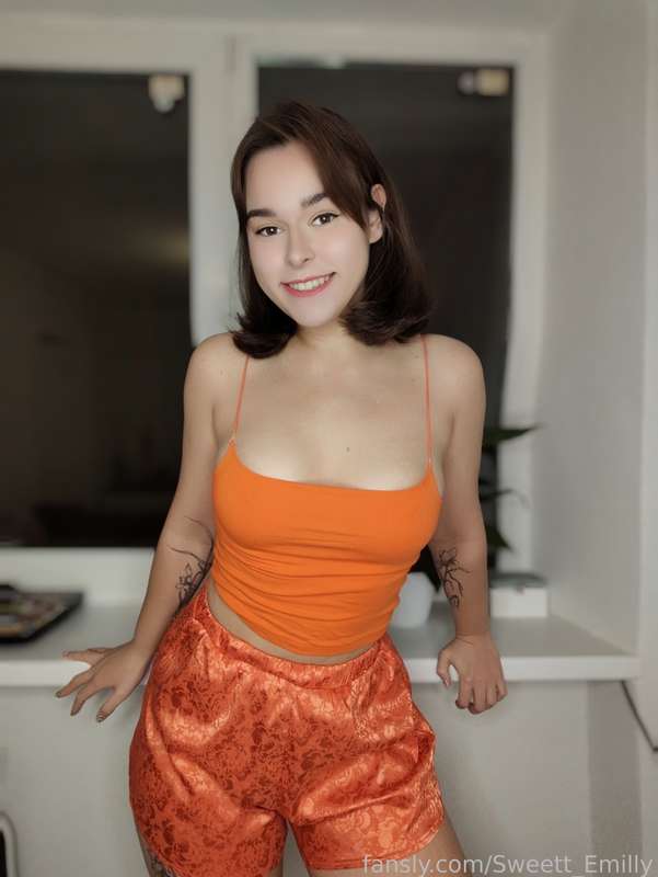 Sweett_Emilly - Fansly - 08 Jan, 2025 2