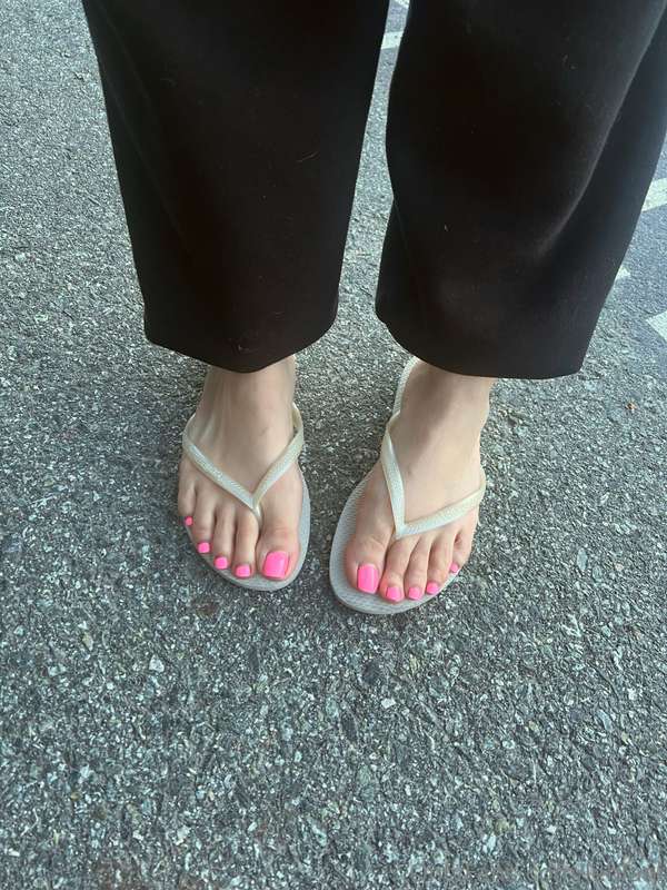 Okay it’s still been a little cold and rainy BUT I wore thes.. 4