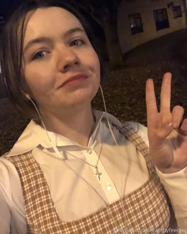 Dressed like a good catholic trad wife for my little dinner .. 1