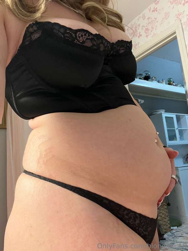 Blondiee.18 - Onlyfans - 27 Apr, 2025 4