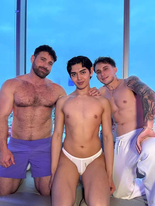 Brand new threesome video in the messages now trust me you d.. 1