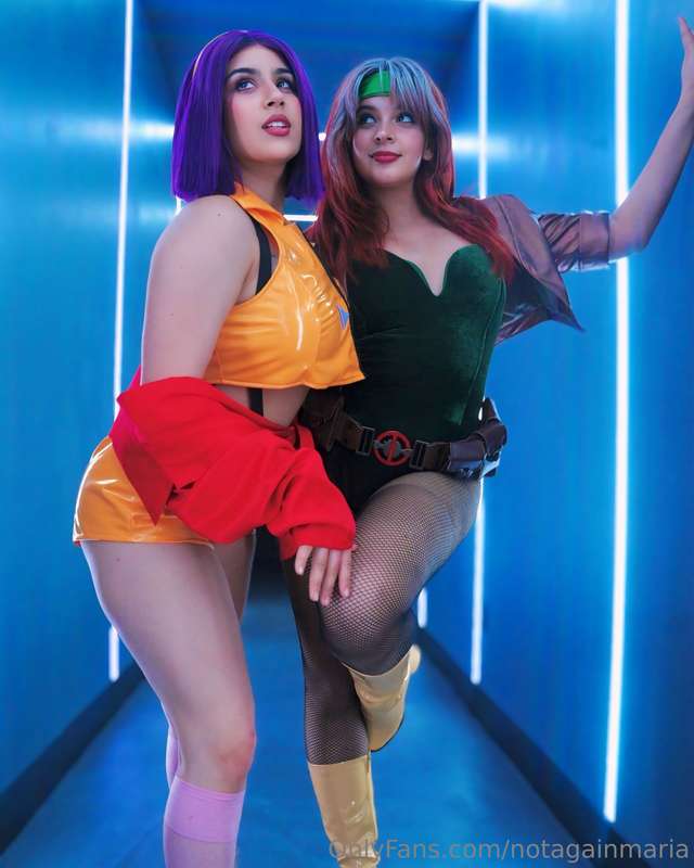 Your cosplay girls ❤️