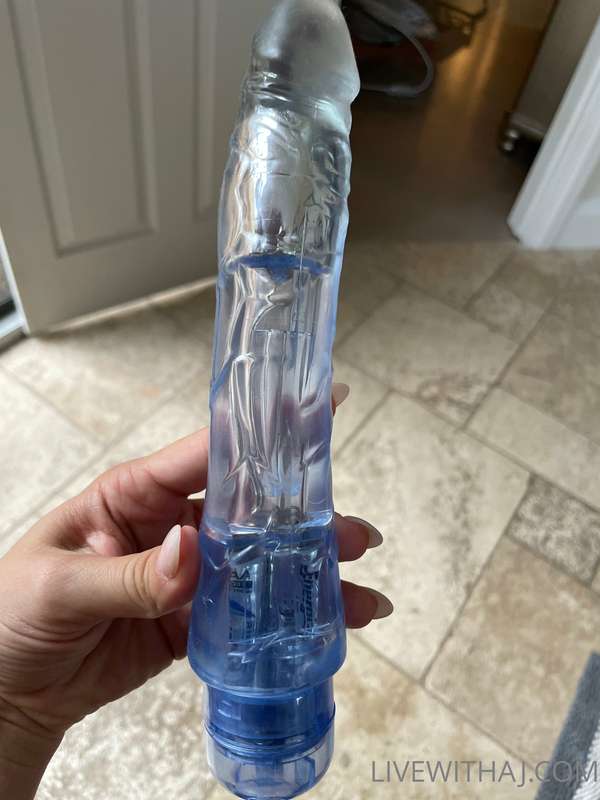 THIS was very painful to anally fuck, i am not gonna lie, an..