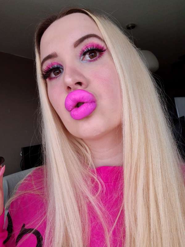 Big Kiss to all of you 😘