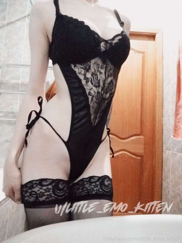 Little_Emo_Kitten - Fansly - 24 Sep, 2021 8