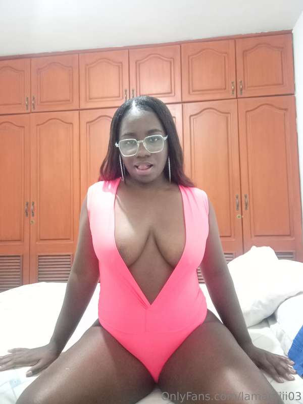 I love pink 👅🌸