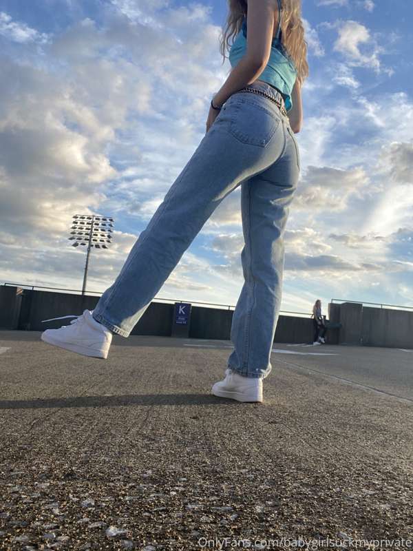 booty but make it fashion😉✨