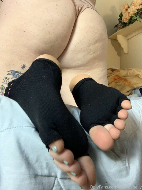 Someone requested feet pics and then I was gifted the sock v.. 4