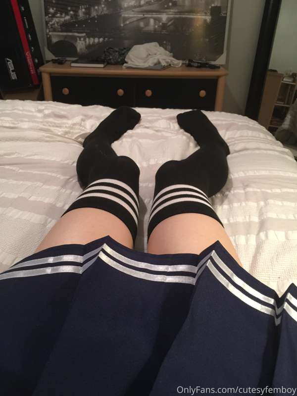 my first ever photoset, its embarrassing >.< but it's cute t.. 25