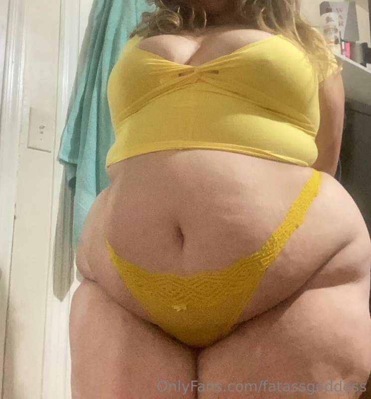 Fatassgoddess - Onlyfans - 29 Mar, 2023