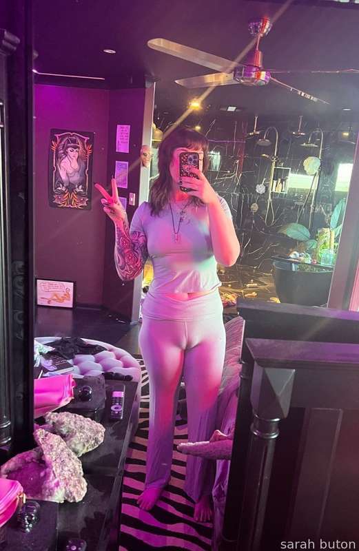 Analwonderland - Fansly - 30 Sep, 2024