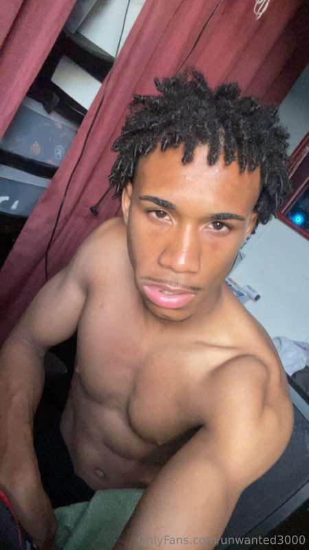U gon let me cum on you??😩😇