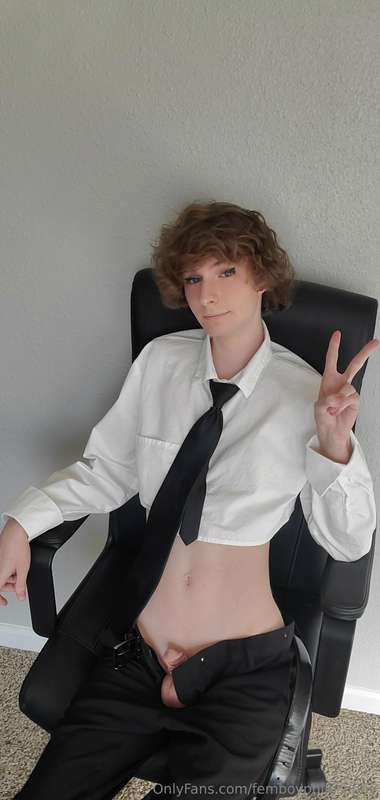 Your new boss is a femboy, now what?♡ 6