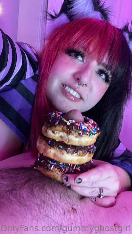 This was so much fun!💕 Come over for a snack sometime 😏🍩
@je.. 3