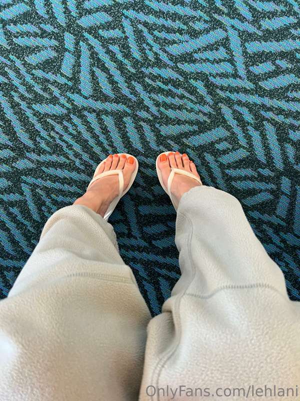 Off to my destination 🥰🥰🥰 I’ll sneak pics of my feet on the .. 5