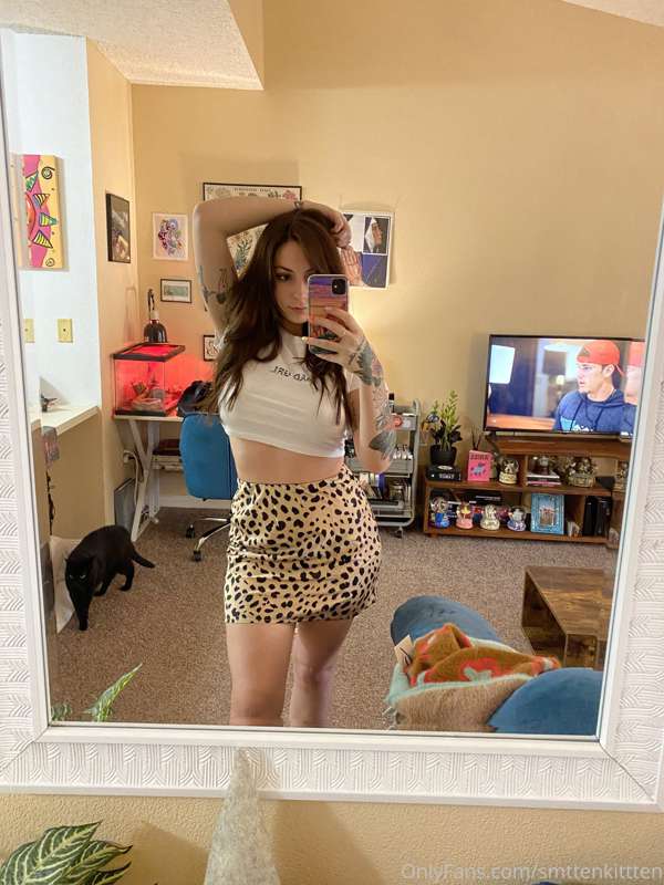 LOOK AT MY COOL NEW PANTS AND SKIRT 😍 4
