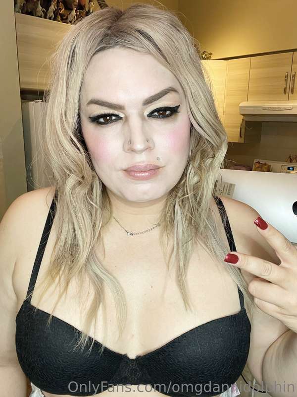 Tits on display 💙💙