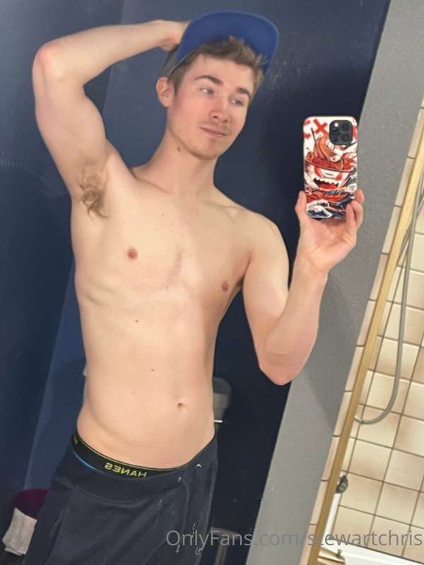 Not nudes but I wanna show off my workout progress to yall. .. 3
