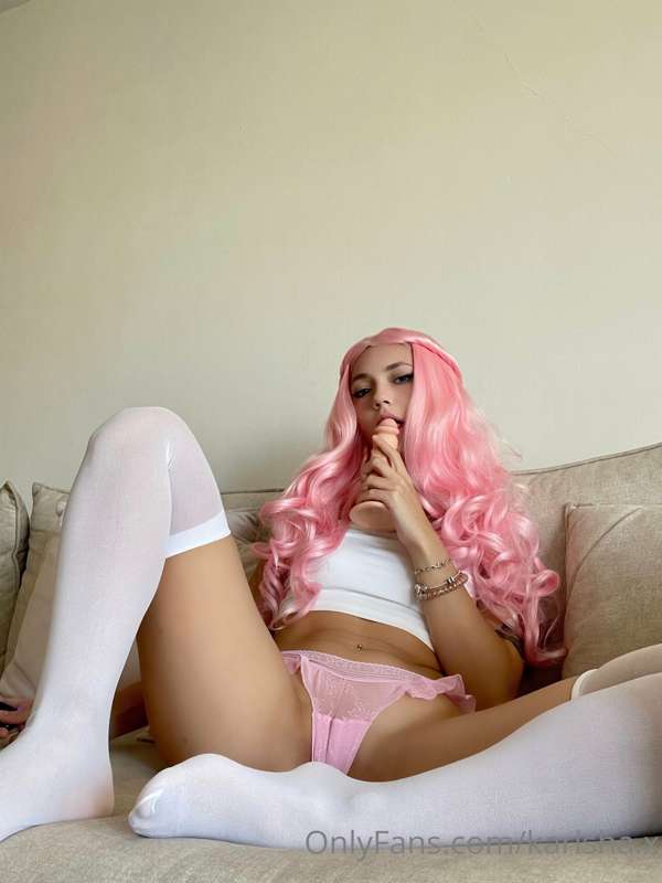 My playful tongue can give you a lot of pleasure👅🤤😈
If you'r..