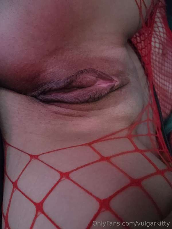It needs serious fucking 🥵