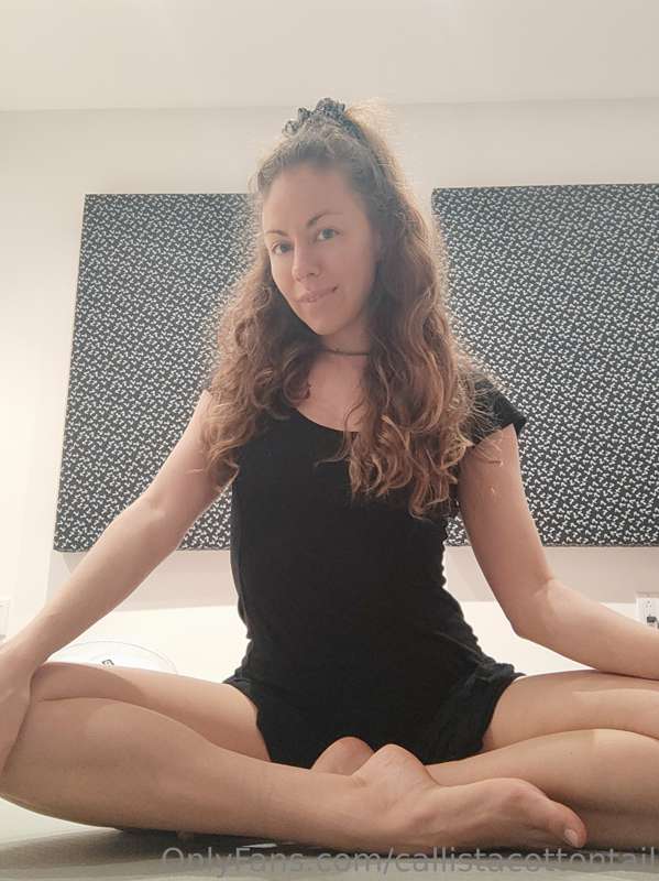 Come see what I got up to after yoga tonight 😋 the clothes d..