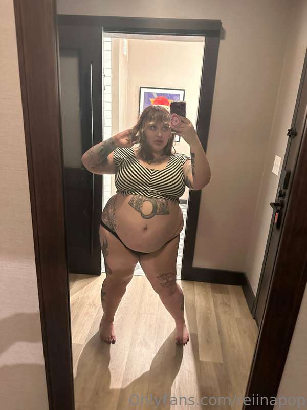 almost outgrew the doorway 🥵 3