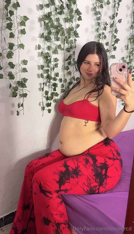 Soft belly, softer soul… and just a little sass in between 💕