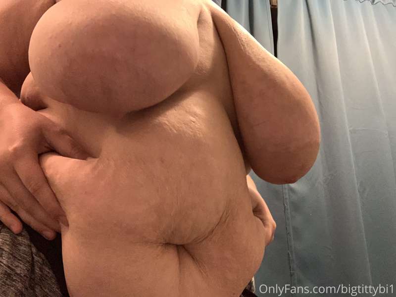 Bigtittybi1 - Onlyfans - 06 May, 2021