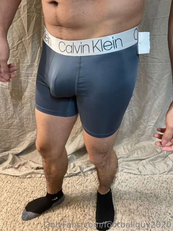 The Calvin Klein set of PVT Martinez - you'll want to see th.. 19