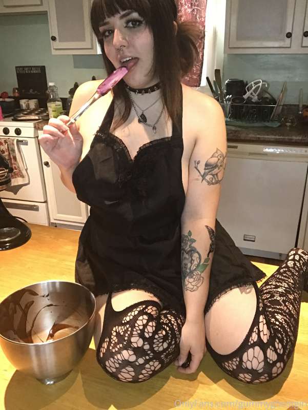 I’m baking brownies, wanna help me? 😉 32