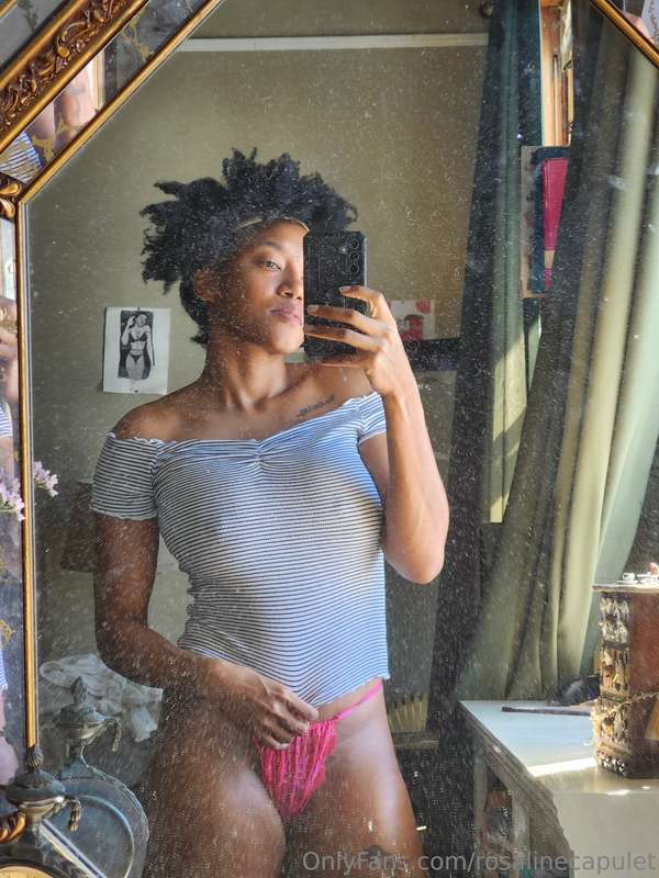 I wish I had a custom pocket pussy of my pussy so u guys can.. 9